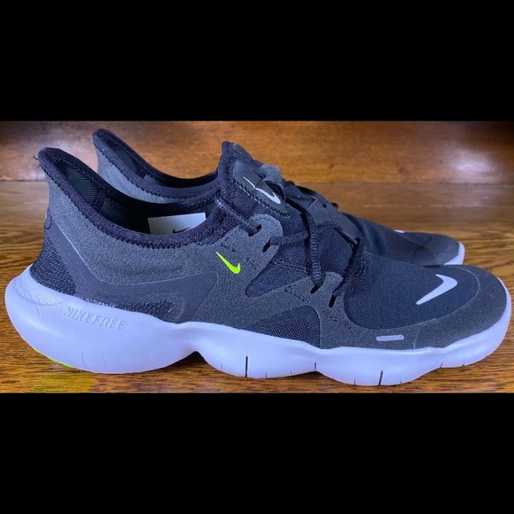 Nike Shoes - Nike Free RN 5.0 WM sneaker size 11.5
